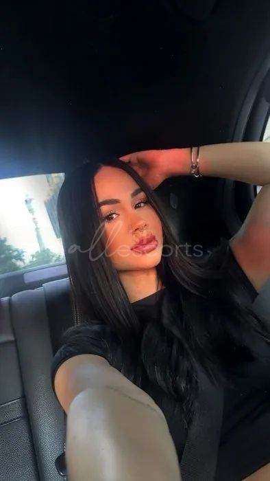 Rina Leeds