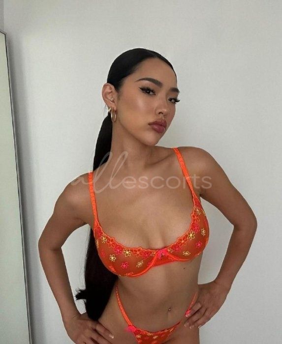 Angela Izmir