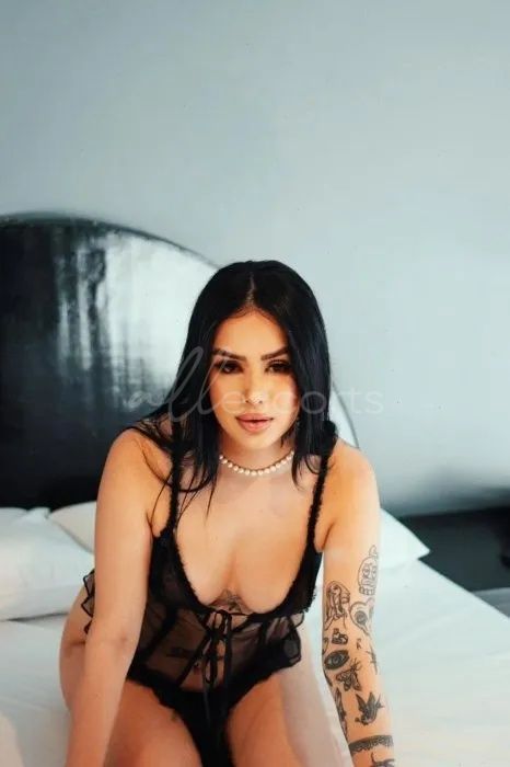 Elise Leeds