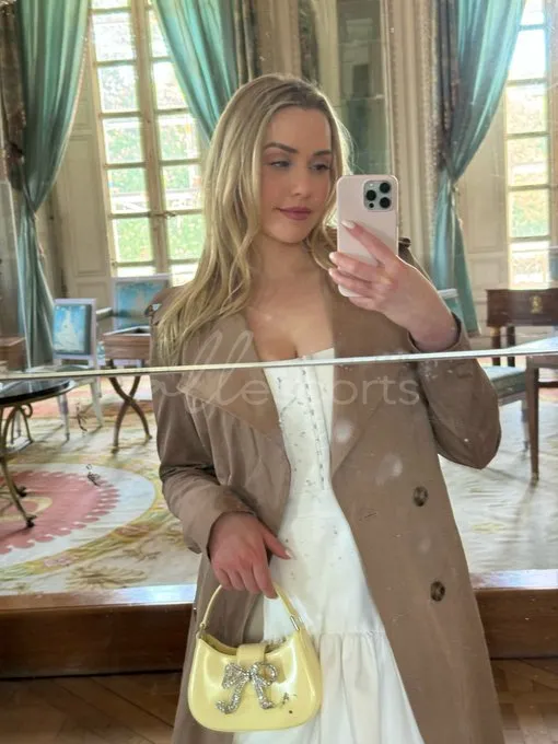 Angelina  photo