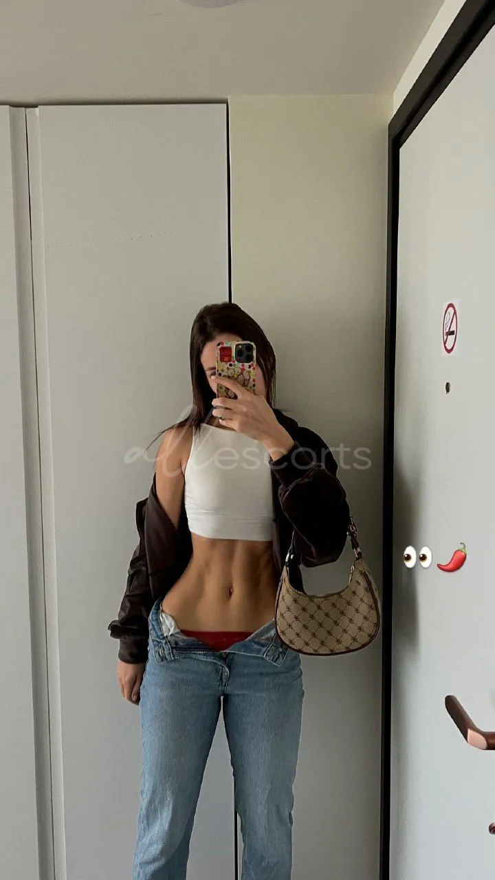 Ariane  photo
