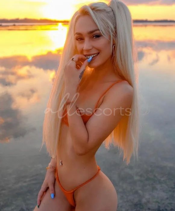 Elvira Milano