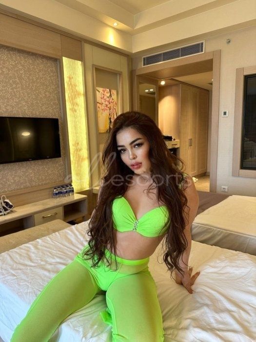 Monica Izmir