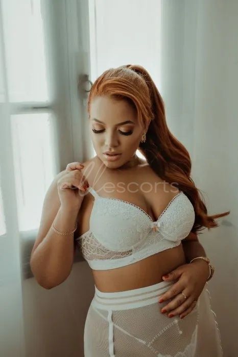 Julia Palermo