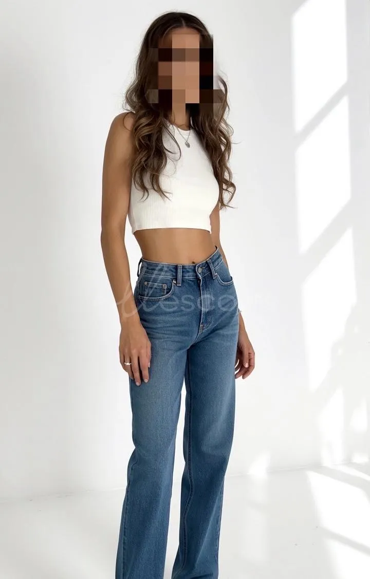 Lia photo