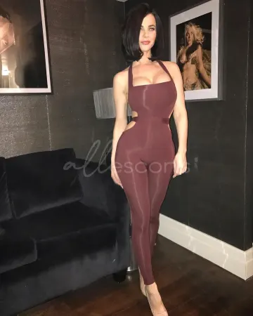 Maeva hot