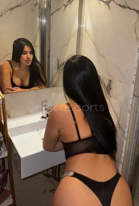 Mia Mia
