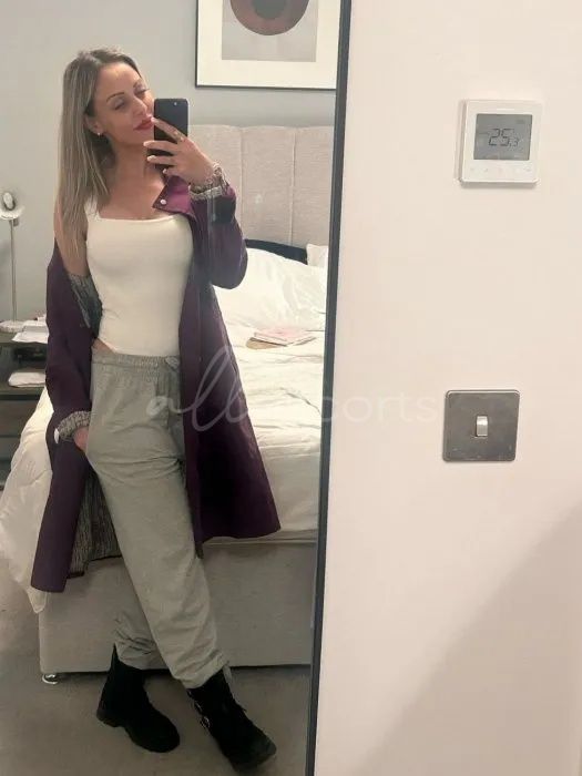 Carlita Leeds