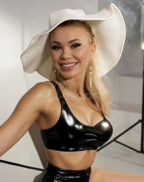 Lisa Leicester