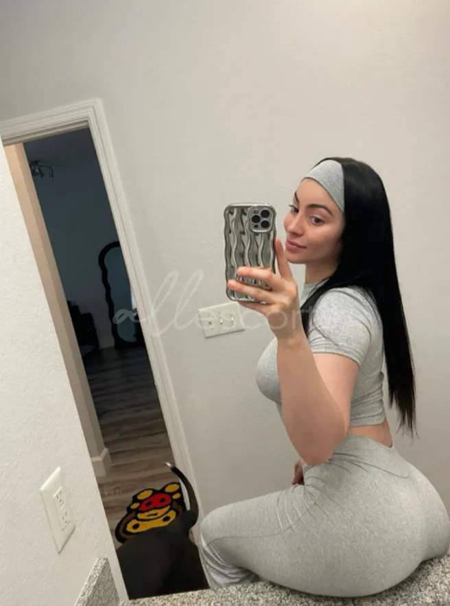 Yewande photo