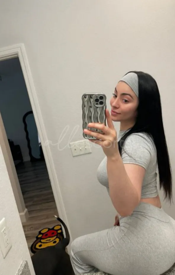 Yewande photo