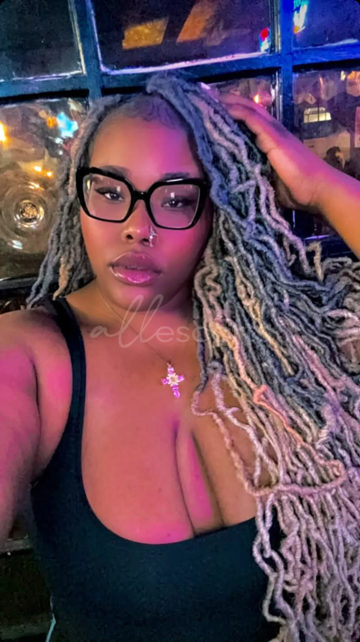 Pebbs Jvonne photo