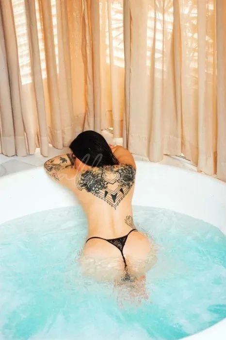 Talia London