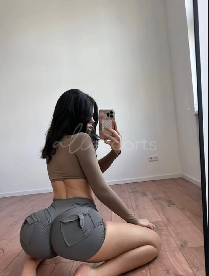 Chloe  Berlin