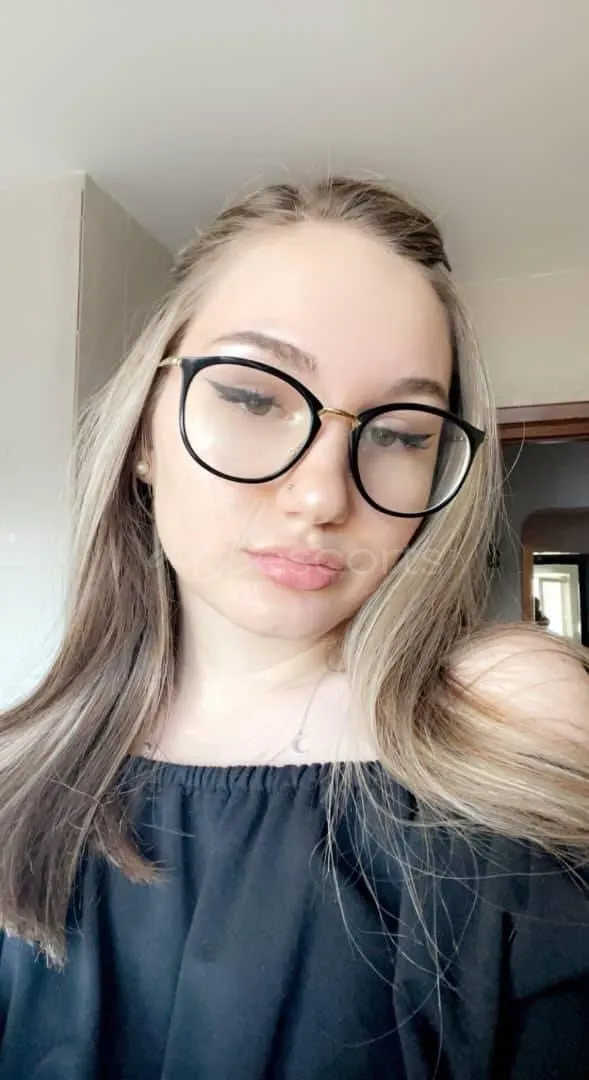 Kayla photo